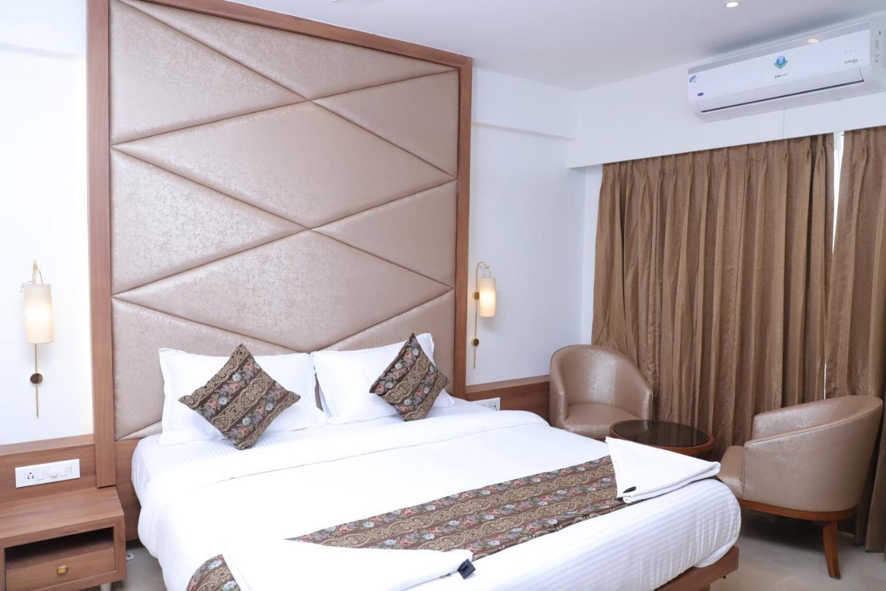 Shikin Hotels Navi Mumbai Exterior foto
